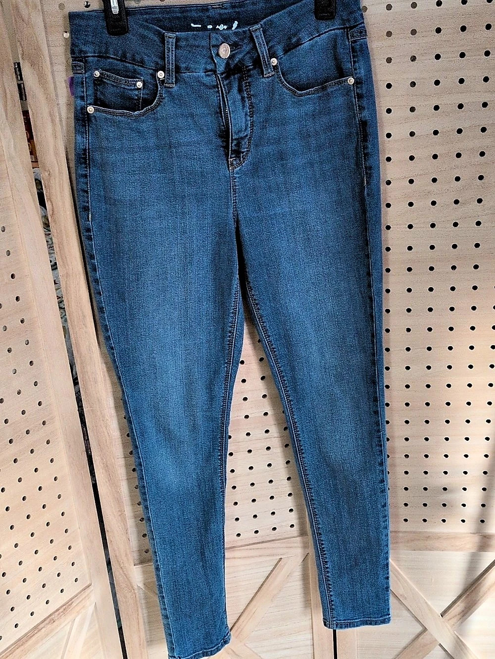 Seven7 Tummy Control Shaping Skinny Jeans Size 8